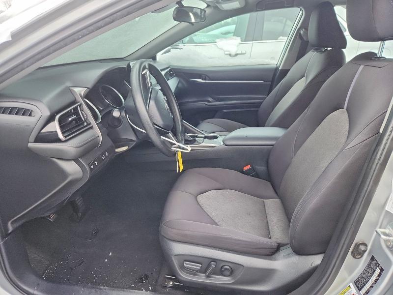 2021 Toyota Camry le