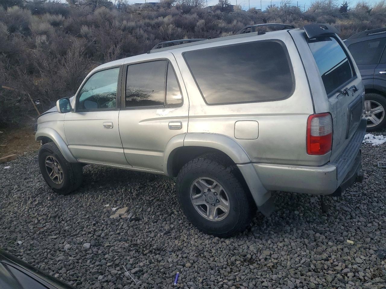 2000 Toyota 4runner SR5