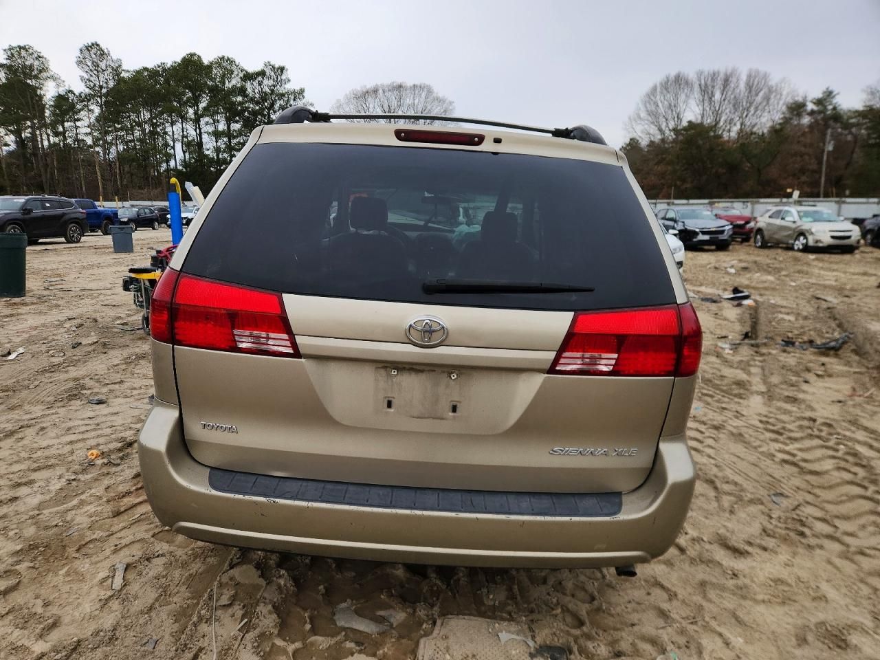 2004 Toyota Sienna xle