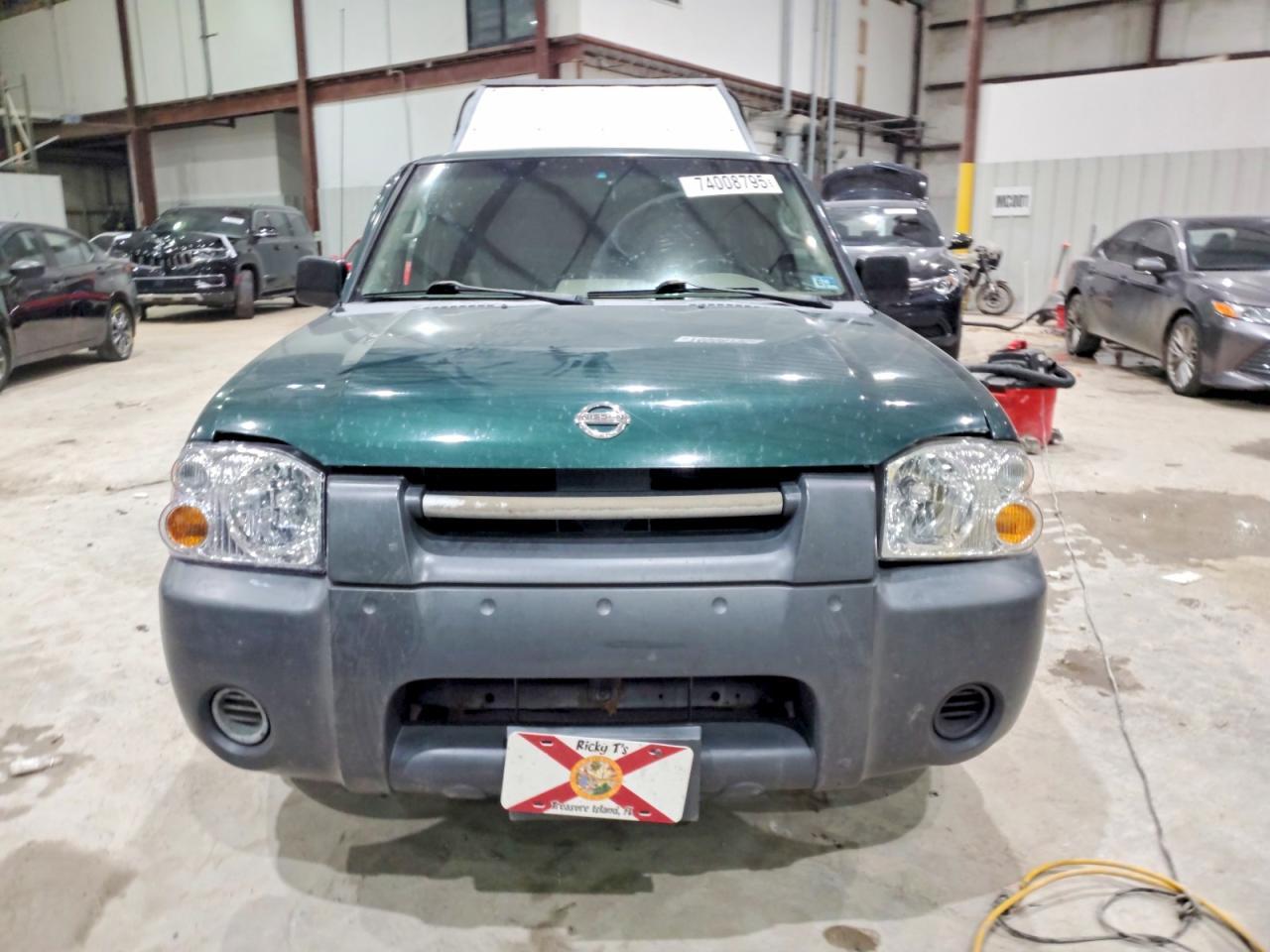 2002 Nissan Frontier Standard