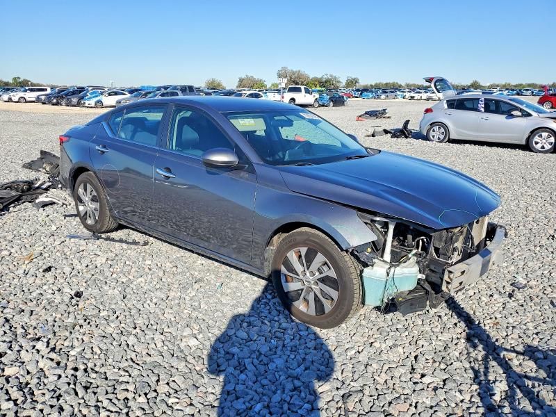 2020 Nissan Altima s