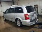 2012 Chrysler Town & Country Touring l