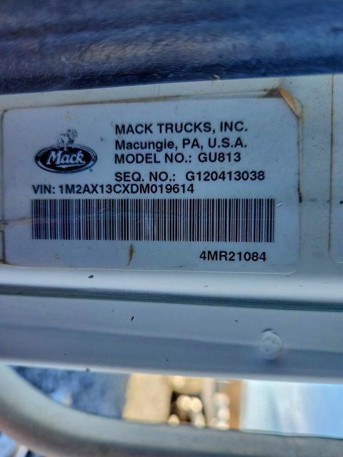 2013 Mack GU813 Refuse Truck