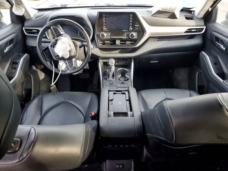 2021 Toyota Highlander xle