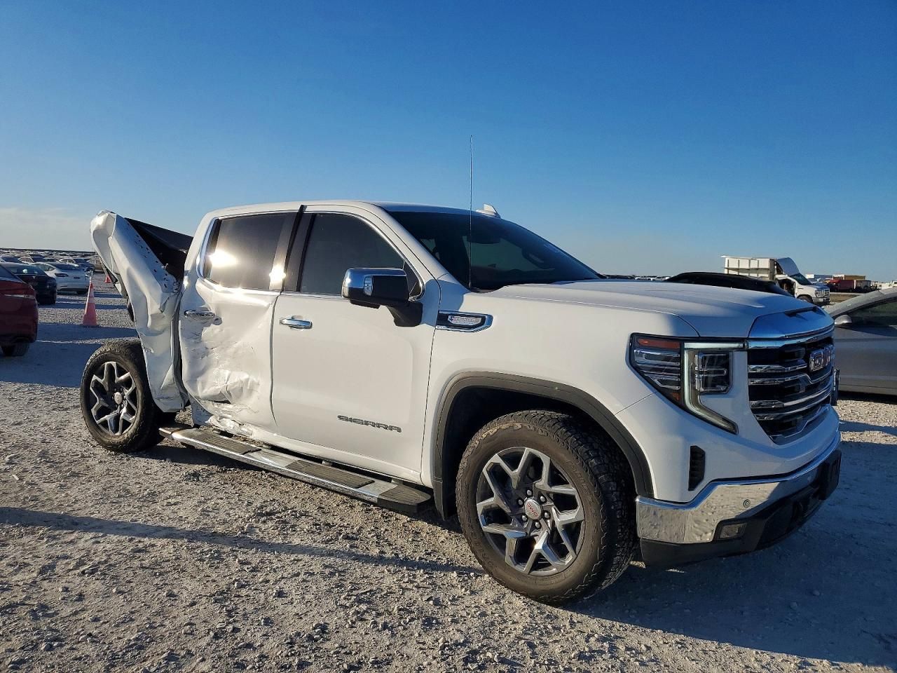 2025 GMC Sierra C1500 slt