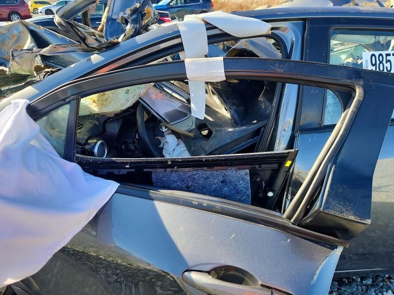 2022 Nissan Versa sv