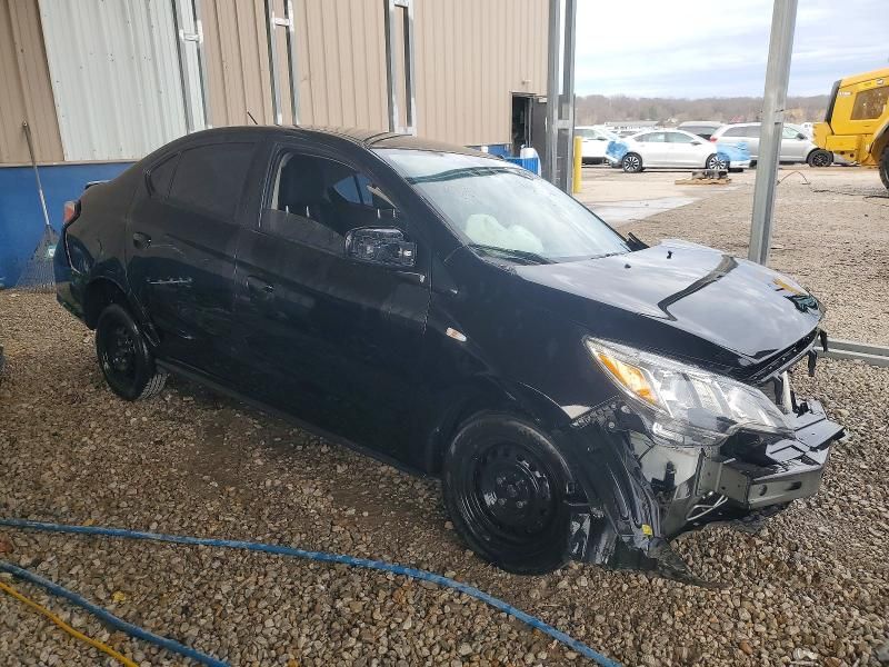 2024 Mitsubishi Mirage G4 es