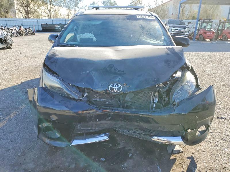 2017 Toyota Sienna se