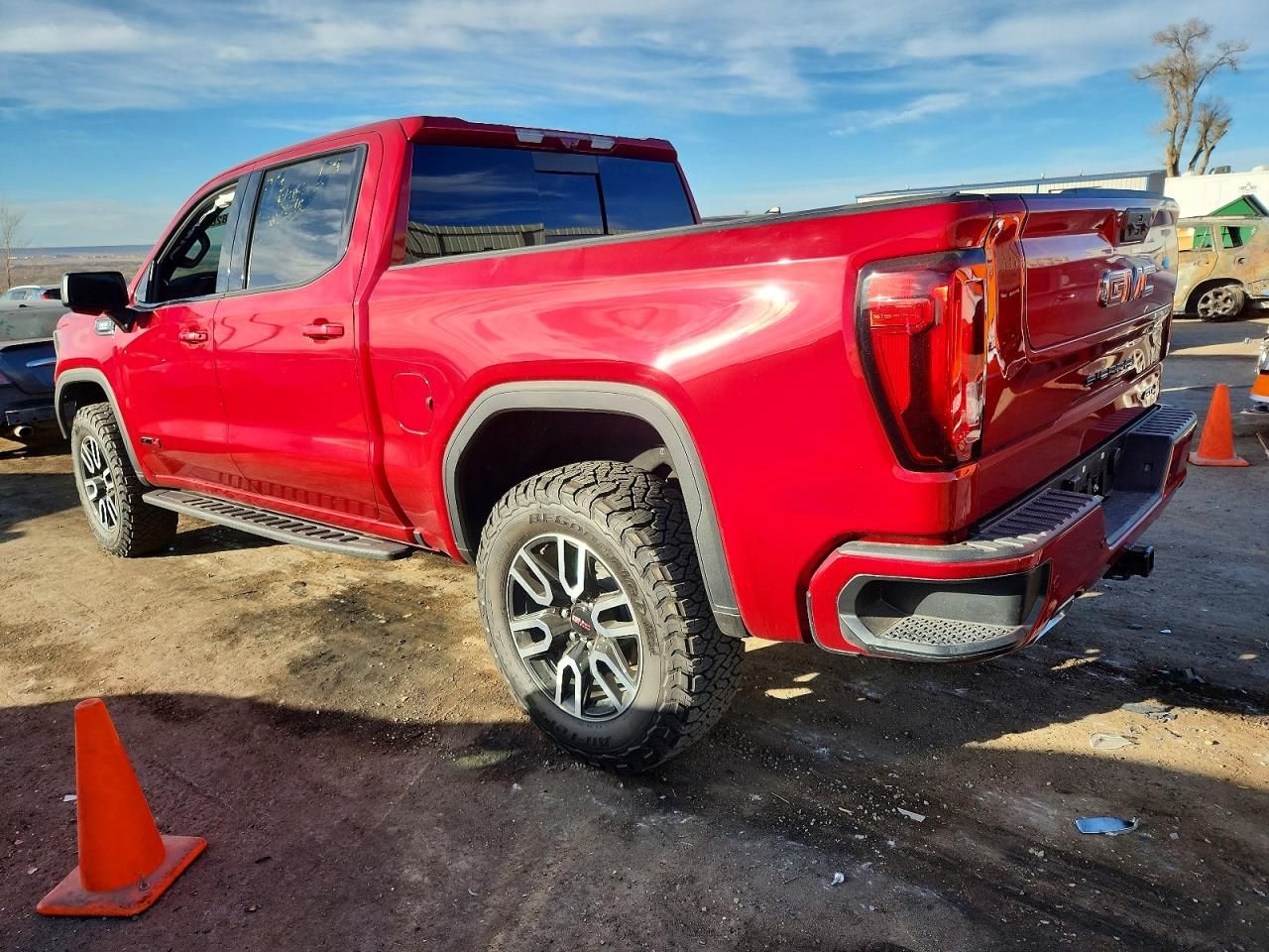 2025 GMC Sierra K1500 AT4