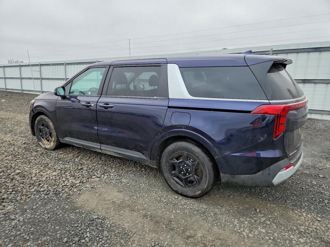 2025 KIA Carnival lx
