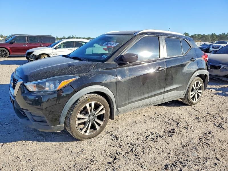 2018 Nissan Kicks s