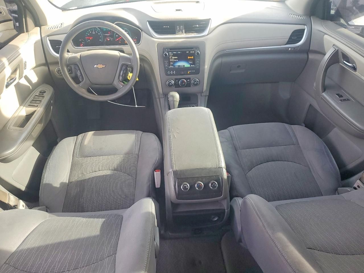 2017 Chevrolet Traverse ls