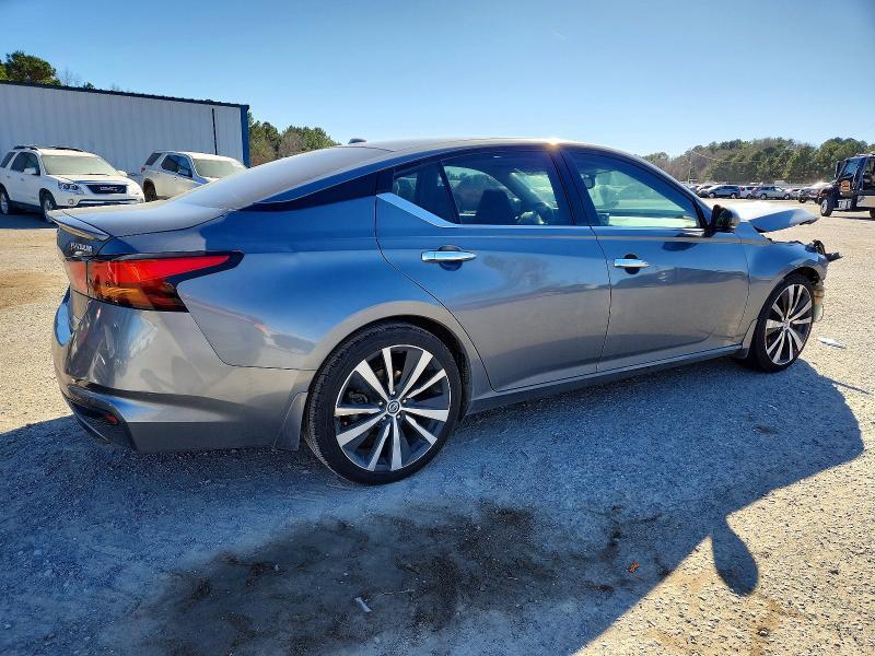 2020 Nissan Altima Platinum