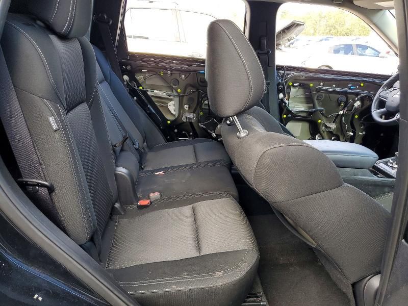 2024 Mitsubishi Outlander es