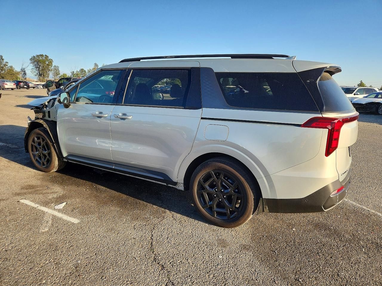 2025 KIA Carnival sx