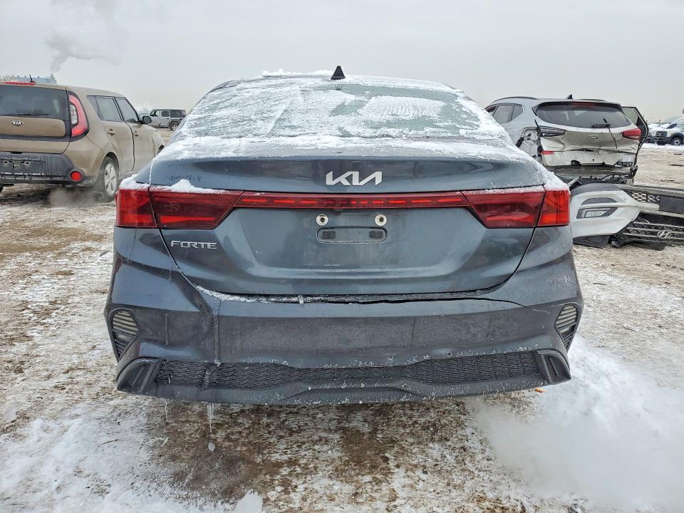 2023 KIA Forte lxs