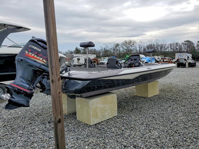 2021 Skeeter ZXR21  Boat Boat