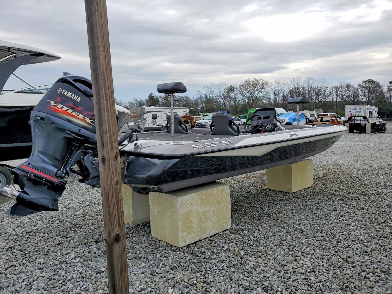 2021 Skeeter ZXR21  Boat Boat