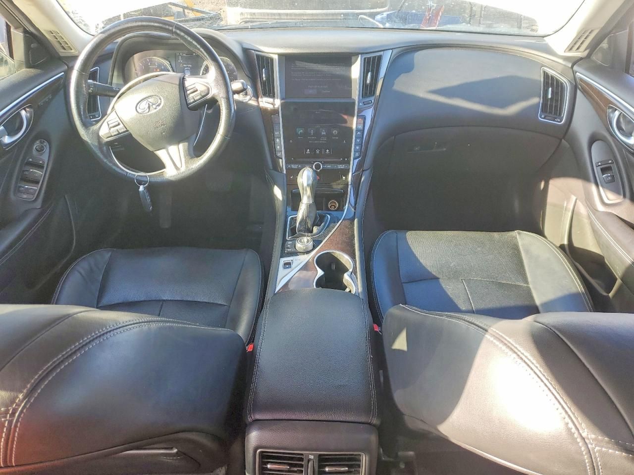 2016 Infiniti Q50 Premium