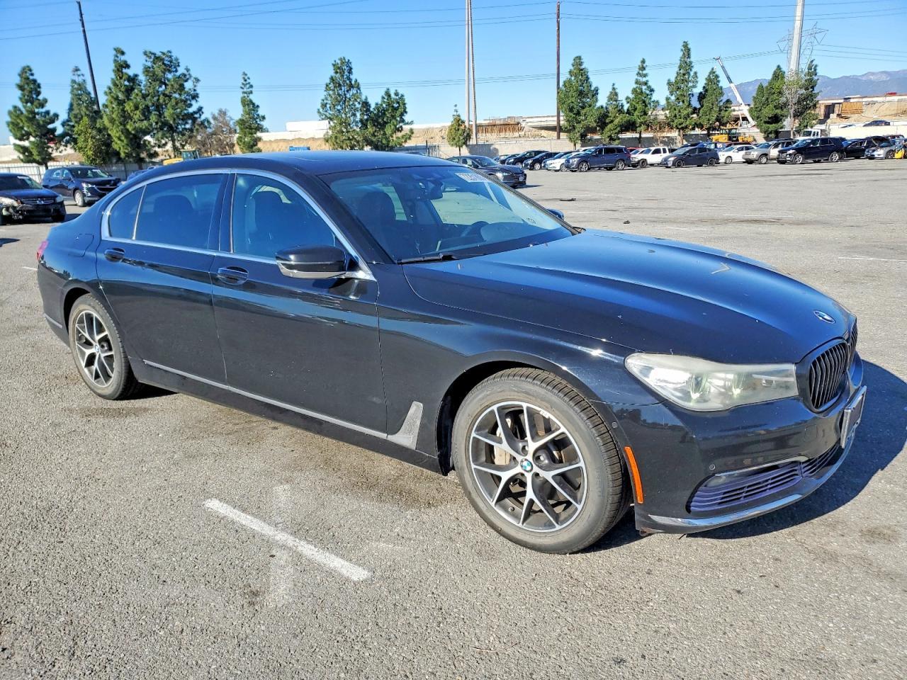 2017 BMW 740 i