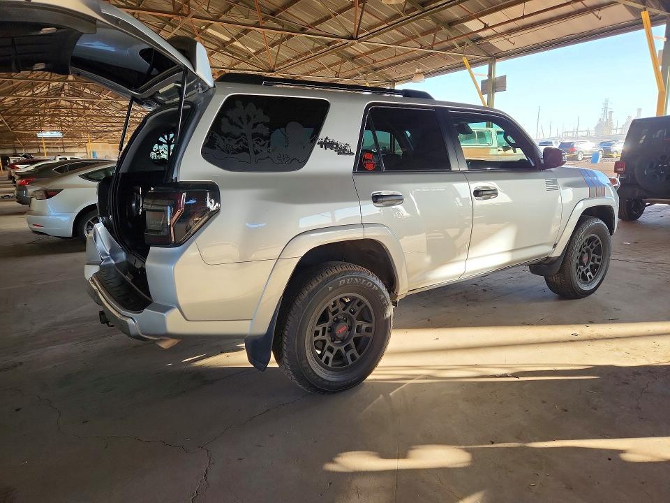 2023 Toyota 4runner se