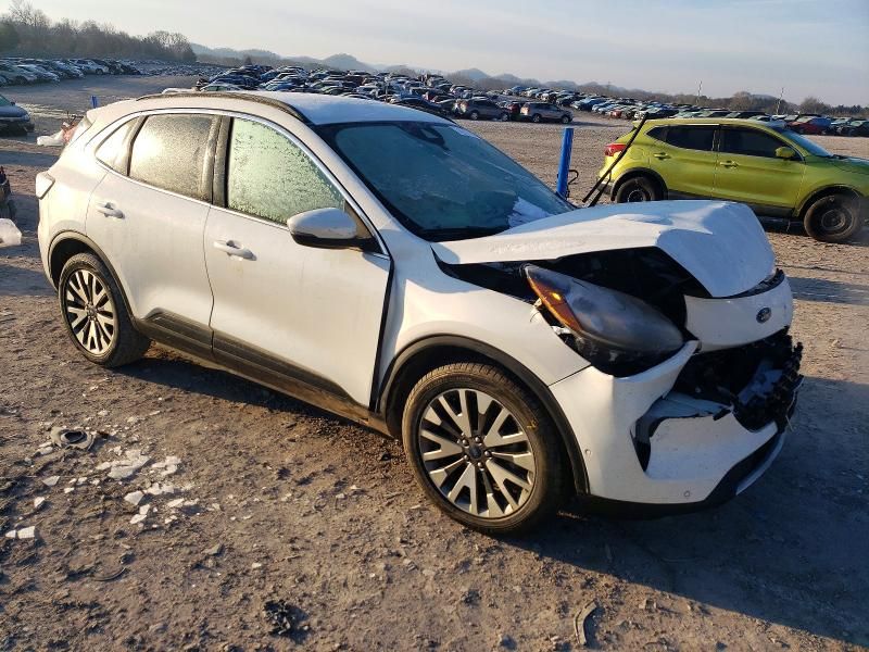 2020 Ford Escape Titanium