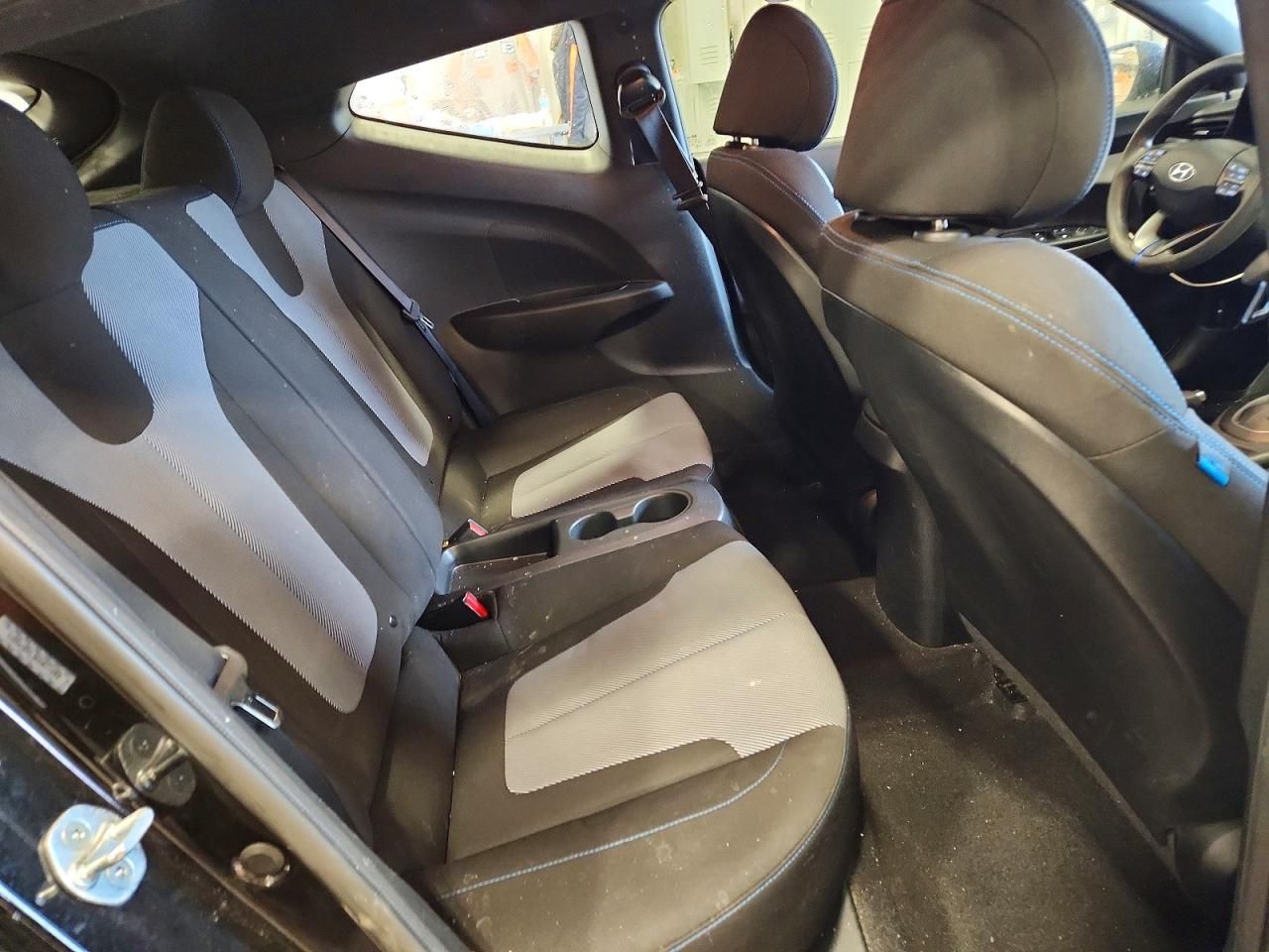 2019 Hyundai Veloster Base