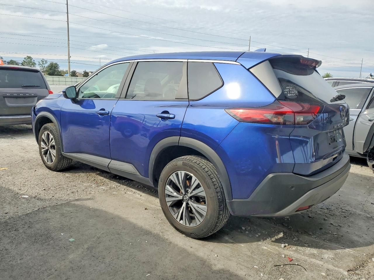 2022 Nissan Rogue sv