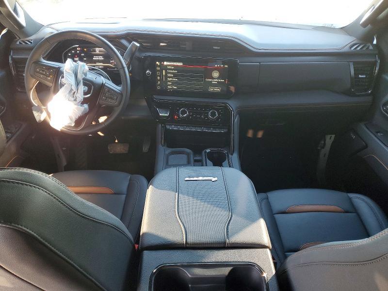 2025 GMC Sierra K2500 AT4