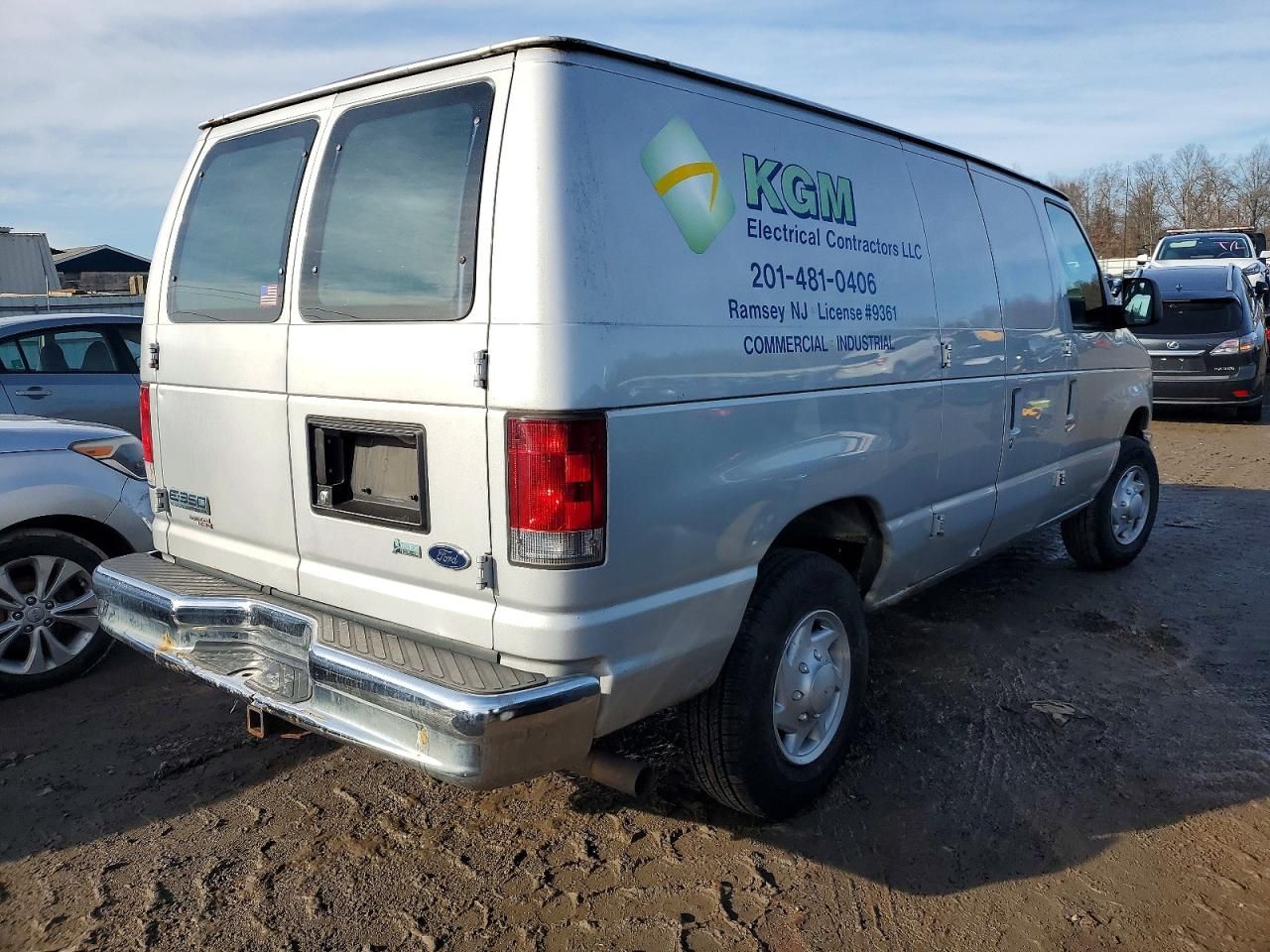 2013 Ford Econoline E350 Super Duty van