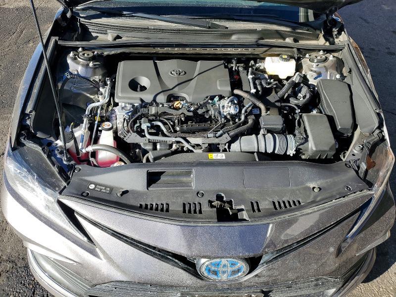 2024 Toyota Camry Hybrid le