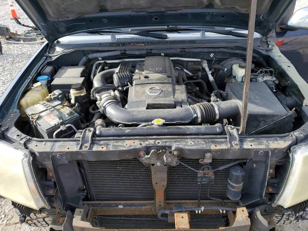 2006 Nissan Frontier King cab le