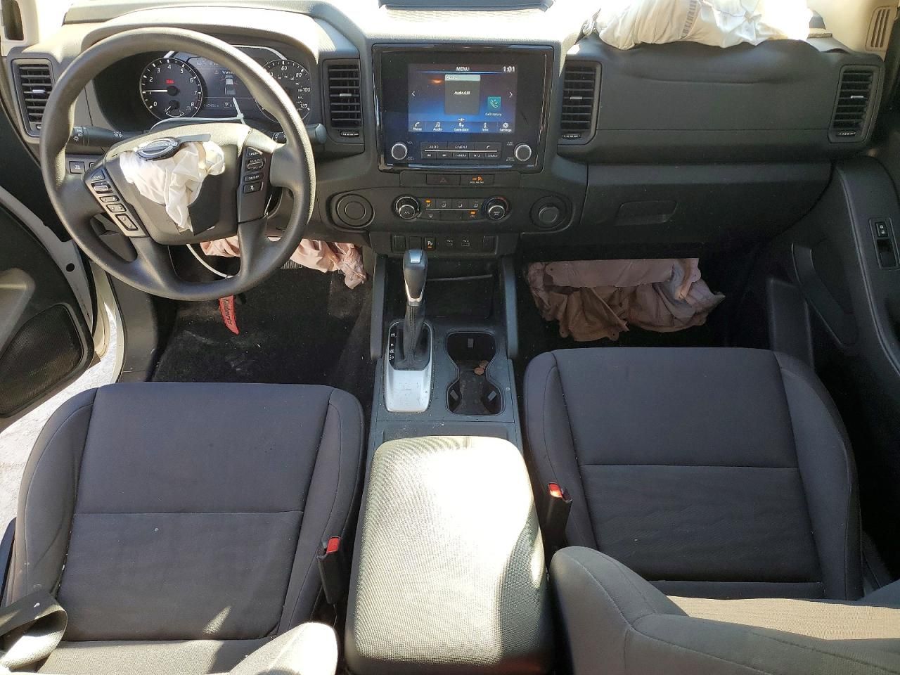 2022 Nissan Frontier s