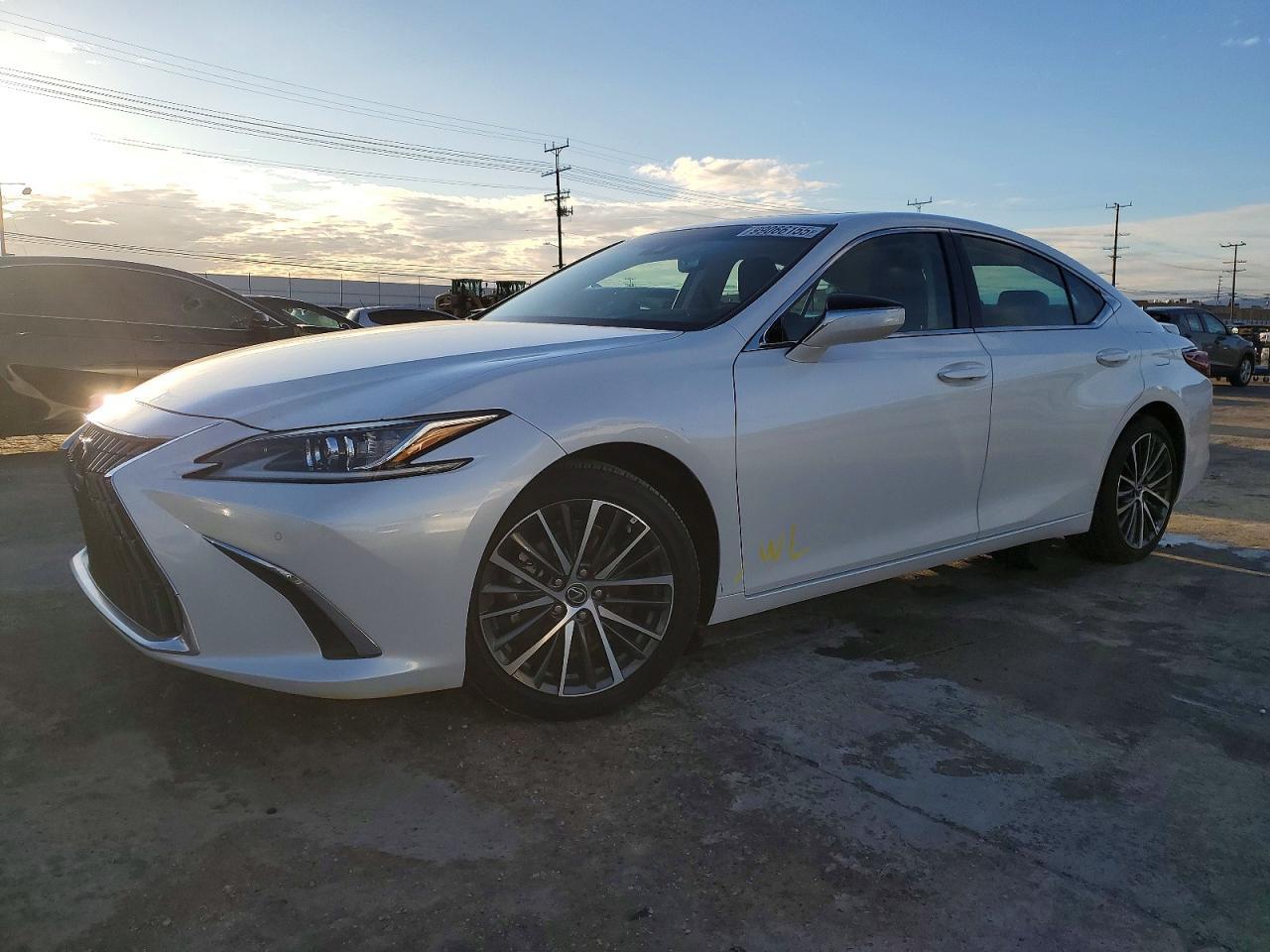 2025 Lexus Es 300h Base