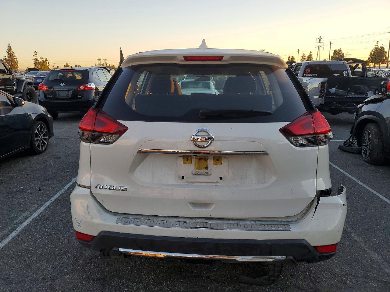 2017 Nissan Rogue s