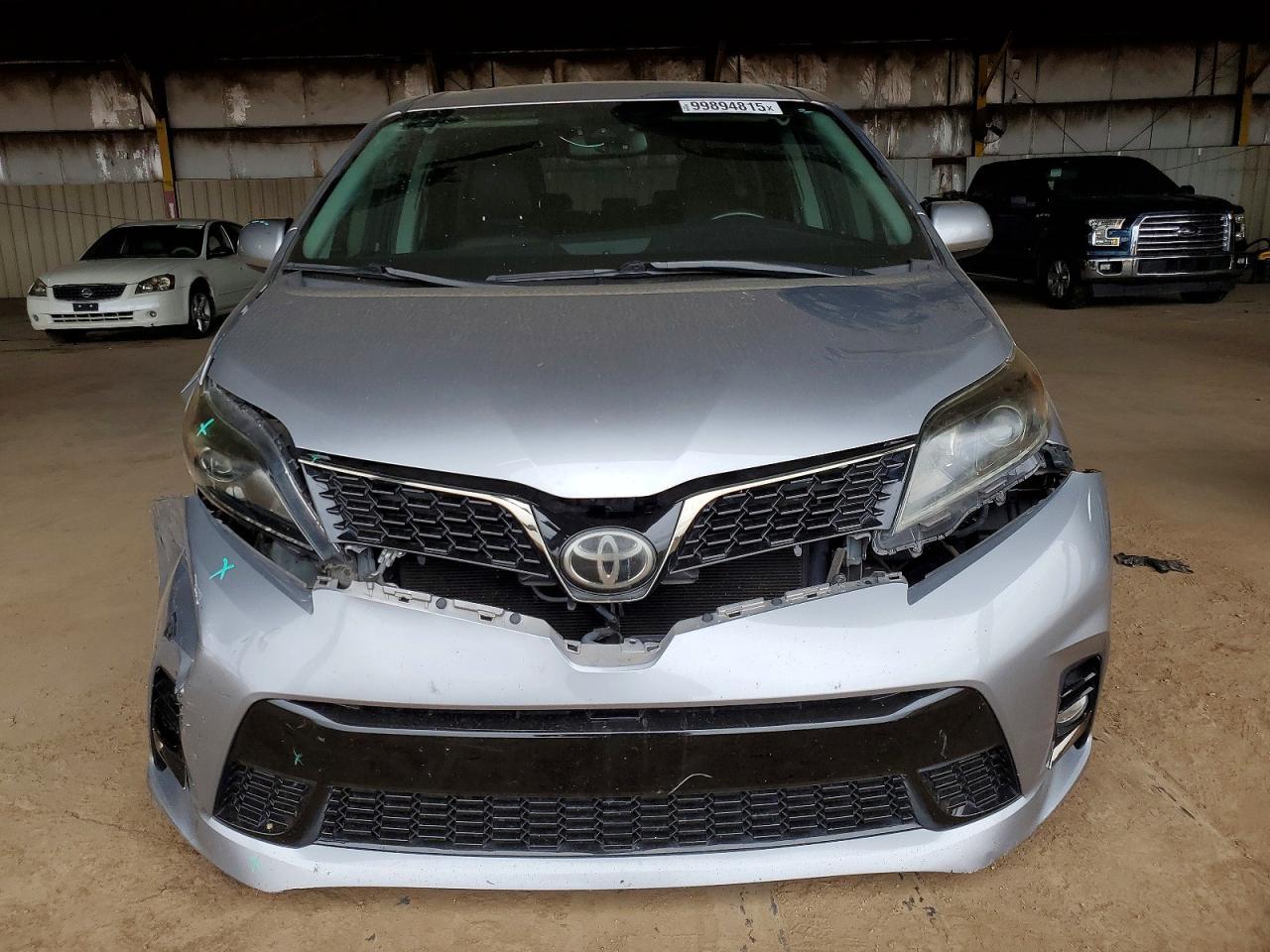 2018 Toyota Sienna se 8-passenger