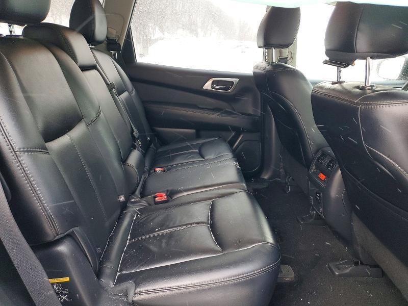 2015 Nissan Pathfinder sl
