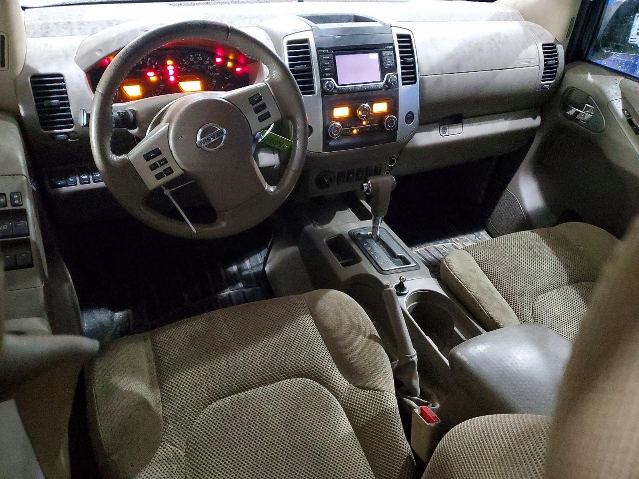 2016 Nissan Frontier s