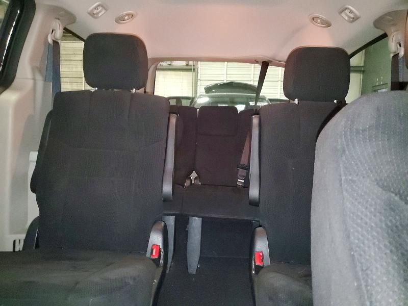 2012 Dodge Grand Caravan se