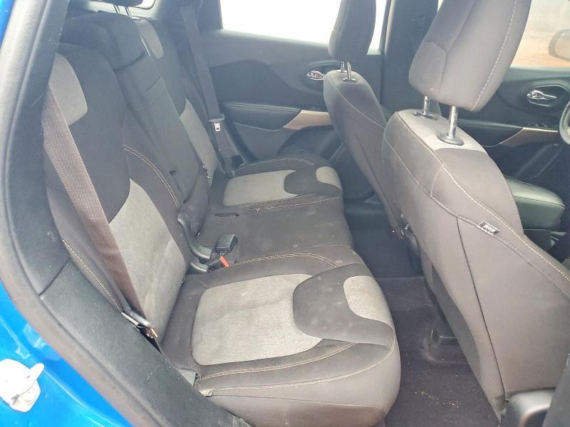 2017 Jeep Cherokee Sport