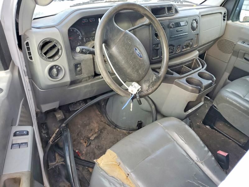 2011 Ford Econoline E250 van