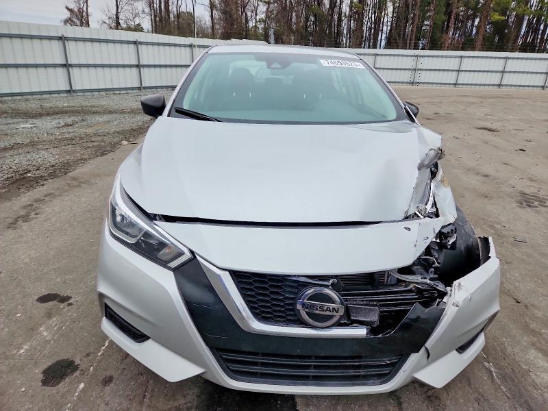 2021 Nissan Versa s