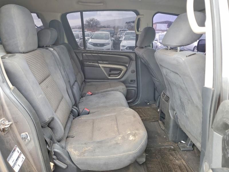 2015 Nissan Armada sv