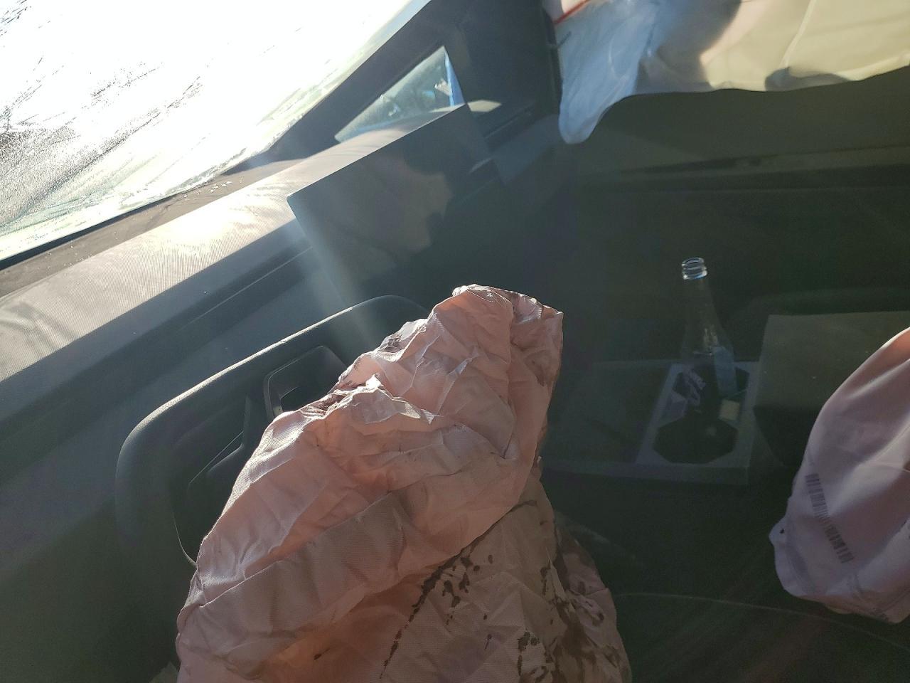 2025 Tesla Cybertruck