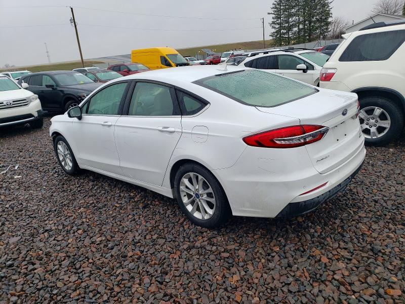 2020 Ford Fusion se