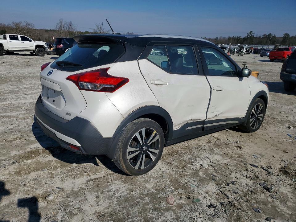 2019 Nissan Kicks s