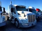 2017 Peterbilt Tractor 2017 Peterbilt 579 Semi Truck