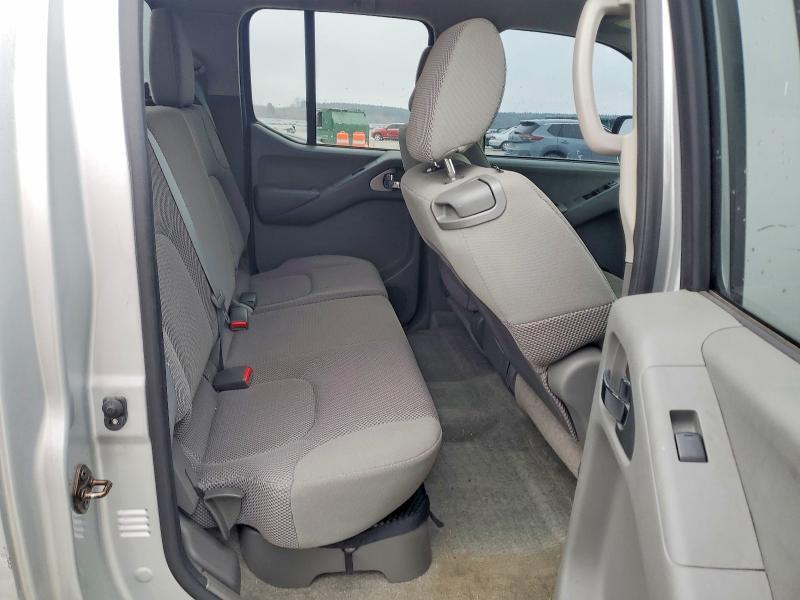 2014 Nissan Frontier s