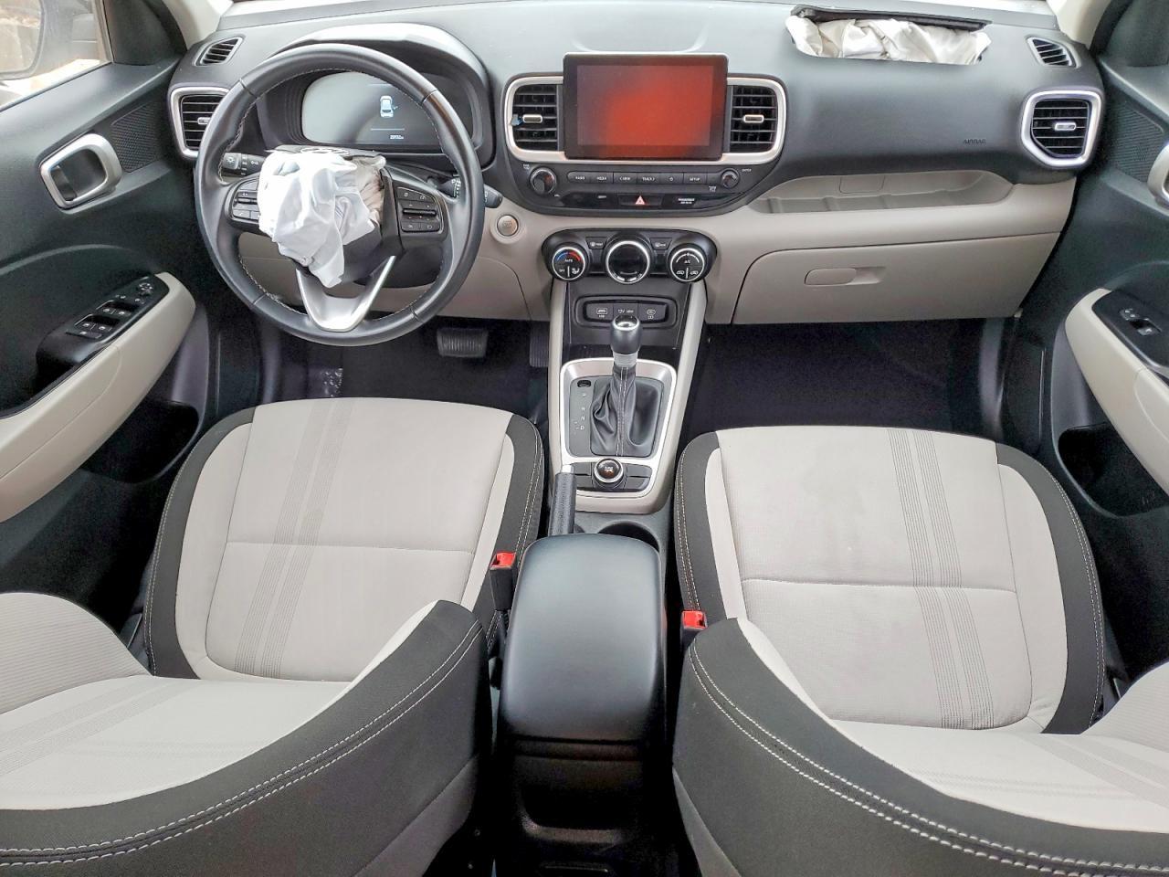2024 Hyundai Venue sel