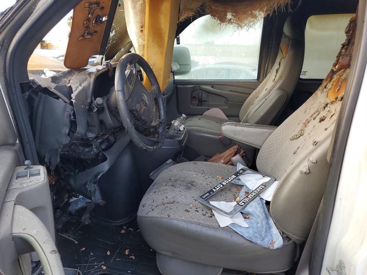 2014 GMC Savana G3500 LT